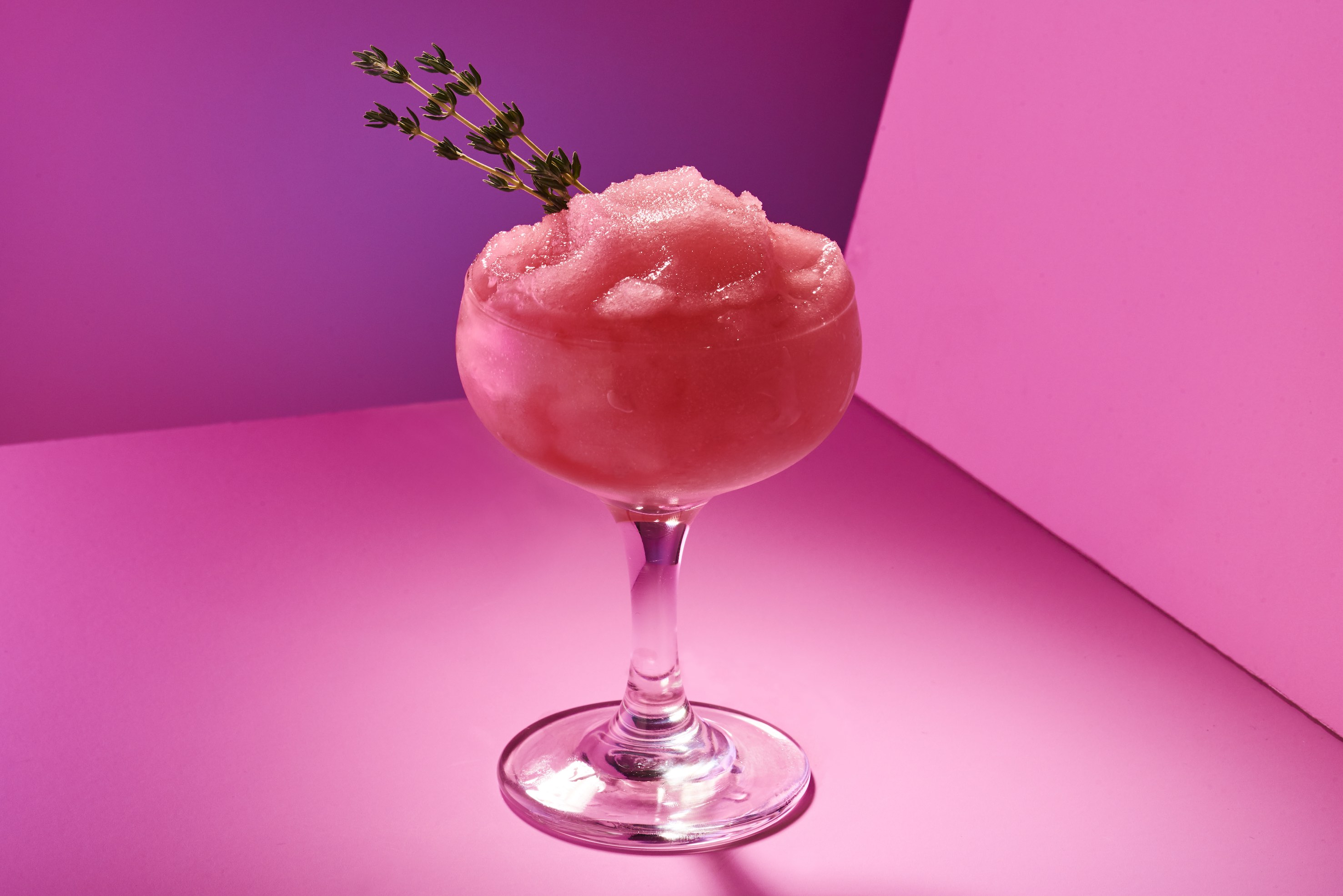 Нежно-розовый коктейль